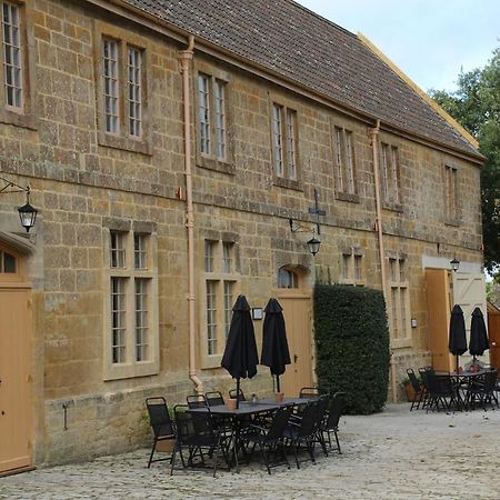 North Cadbury Court Coach Houses エクステリア 写真