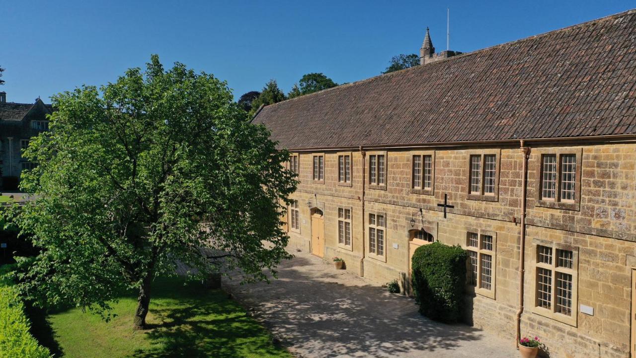 North Cadbury Court Coach Houses エクステリア 写真